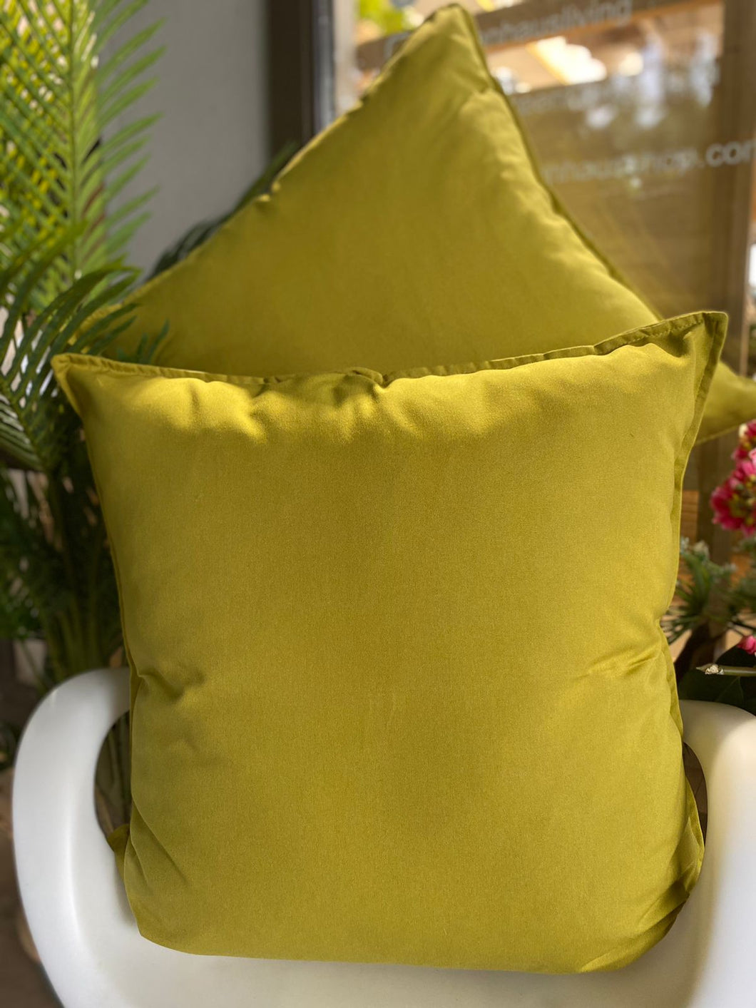 Outdoor scatter cushions - Chartreuse yellow