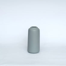 Load image into Gallery viewer, Ceramic Vase: Sampson